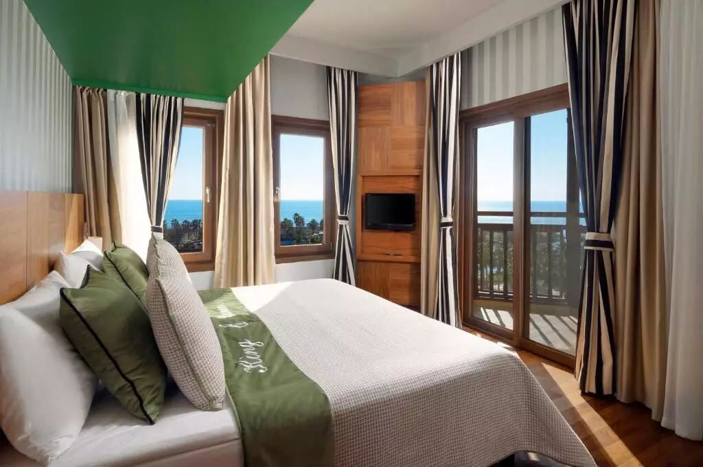 هتل سلکتوم فمیلی